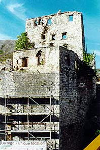 most08.jpg (22535 bytes)